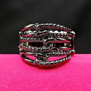 🖤'Crossing Signals' Gunmetal Black Stretch Ring Paparazzi🖤